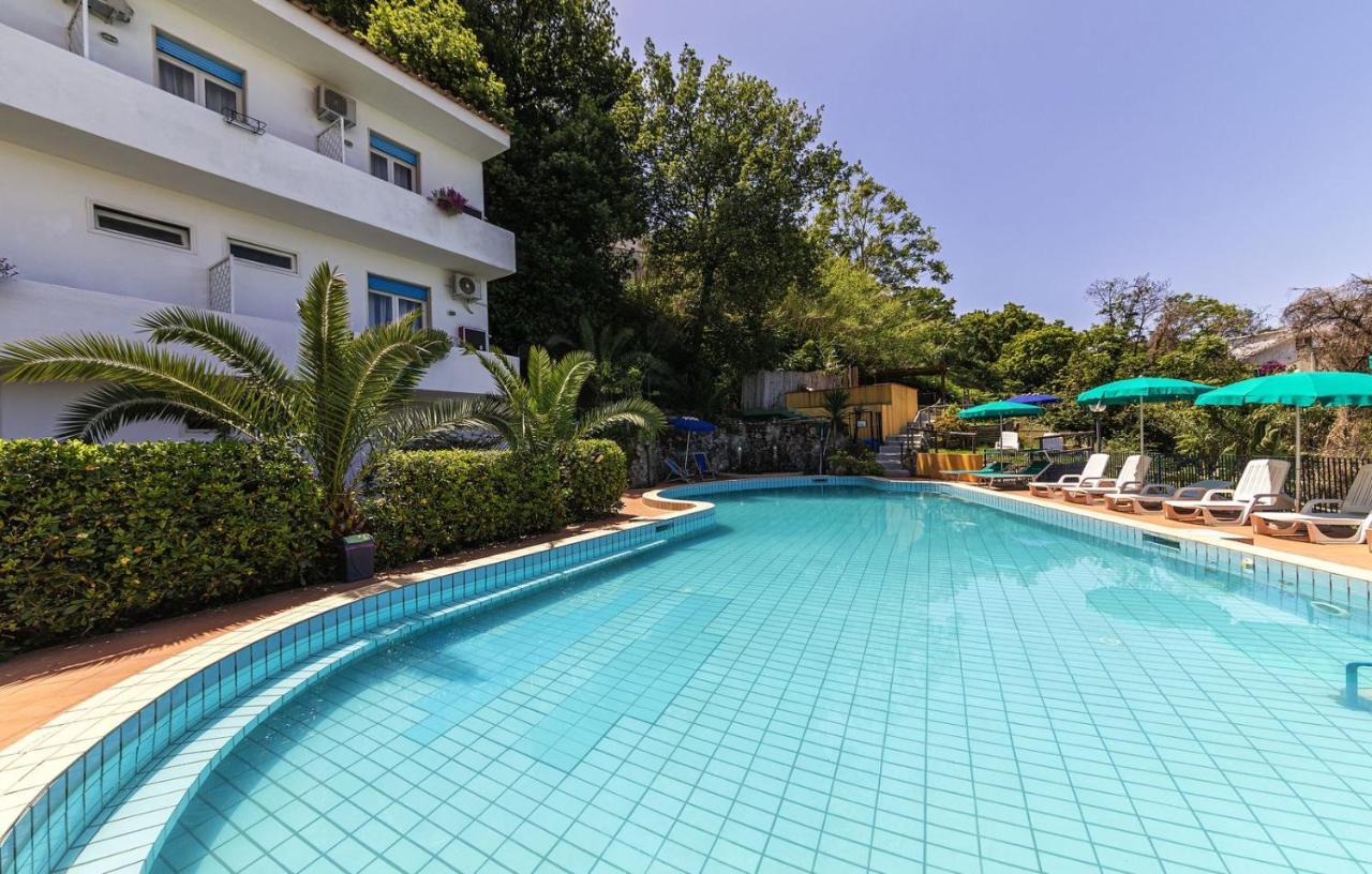 Bristol Hotel Lacco Ameno  المظهر الخارجي الصورة