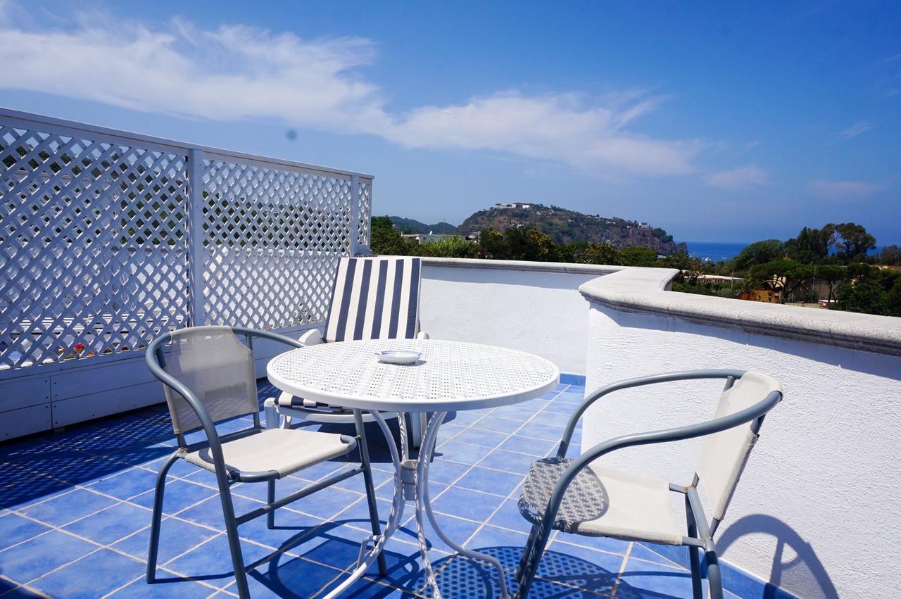 Bristol Hotel Lacco Ameno  المظهر الخارجي الصورة