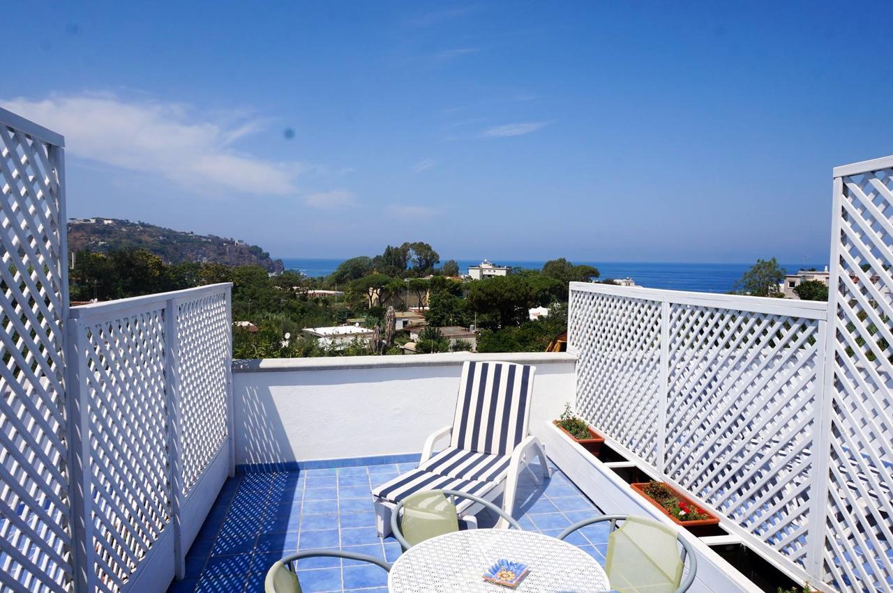 Bristol Hotel Lacco Ameno  المظهر الخارجي الصورة