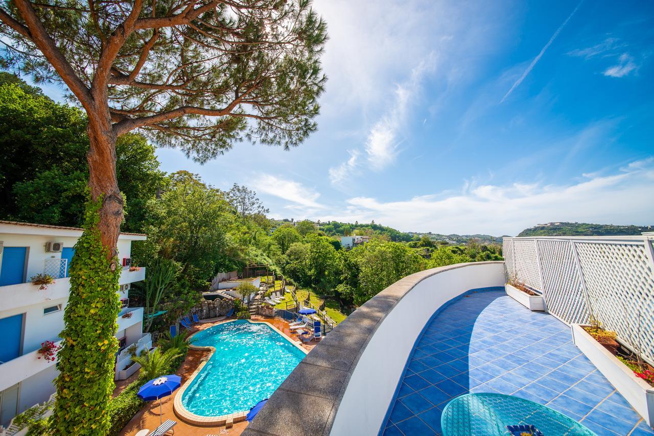 Bristol Hotel Lacco Ameno  المظهر الخارجي الصورة