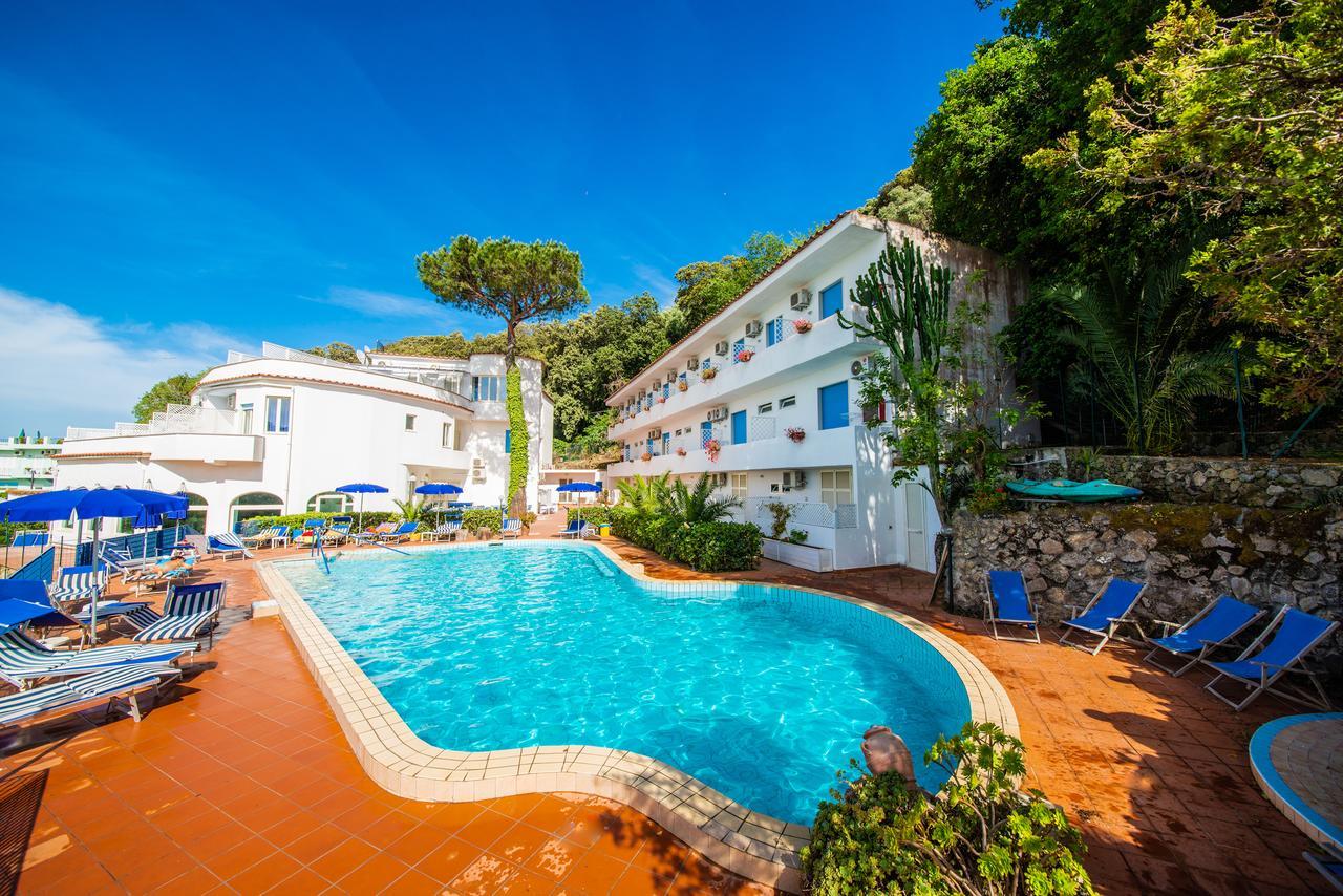Bristol Hotel Lacco Ameno  المظهر الخارجي الصورة